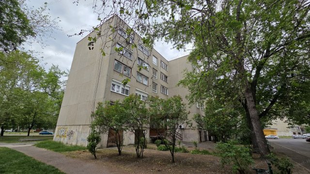 Kiadó panellakás, albérlet, Kecskeméten 120 E Ft / hó, 1 szobás