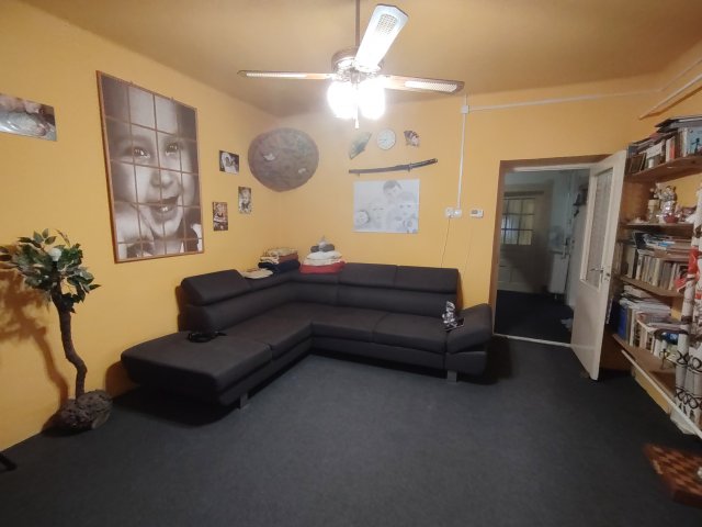 Eladó családi ház, Nakon 21 M Ft, 4 szobás