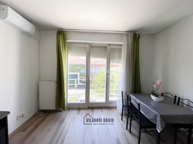 Kiadó téglalakás, albérlet, Debrecenben 150 E Ft / hó, 1 szobás