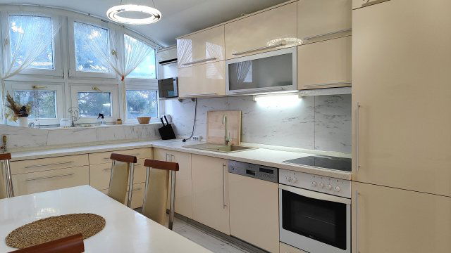 Eladó téglalakás, Szekszárdon, Béri Balogh Ádám utcában