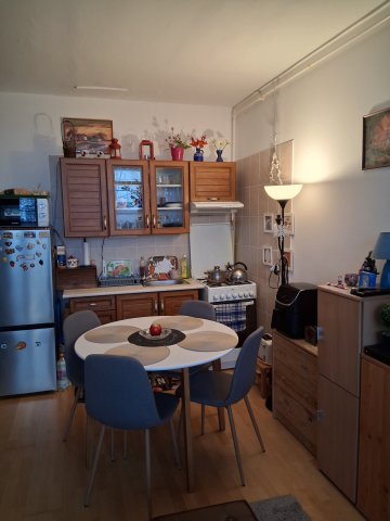 Eladó panellakás, Egerben 41 M Ft, 1+1 szobás
