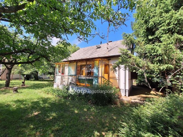 Eladó családi ház, Balatonvilágoson 57.9 M Ft, 2 szobás