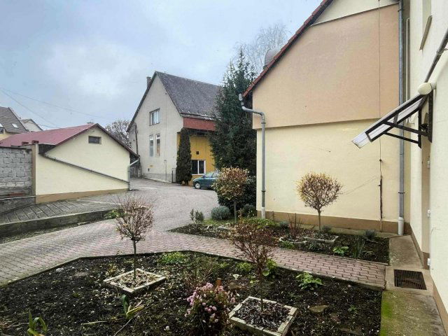 Eladó téglalakás, Egerben 59 M Ft, 3 szobás