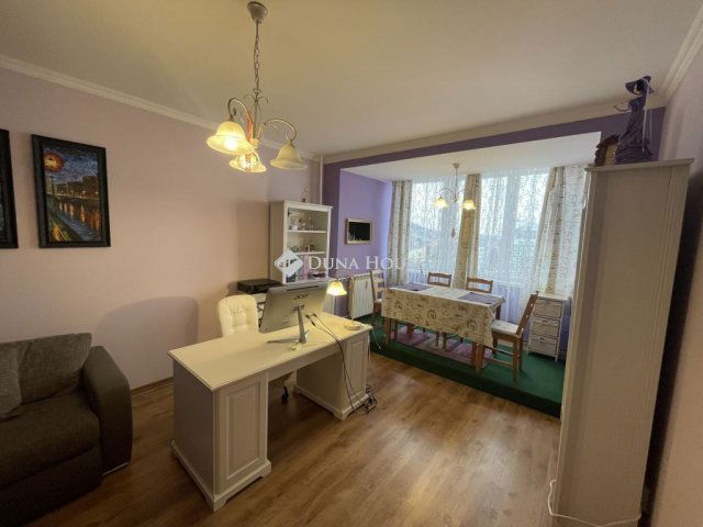 Eladó panellakás, Budaörsön 73 M Ft, 3 szobás