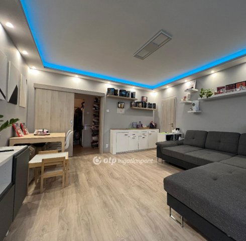 Eladó panellakás, Budapesten, XXI. kerületben 74.5 M Ft