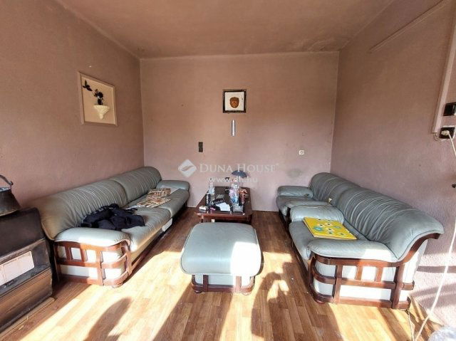 Eladó családi ház, Maglódon 49 M Ft, 7 szobás