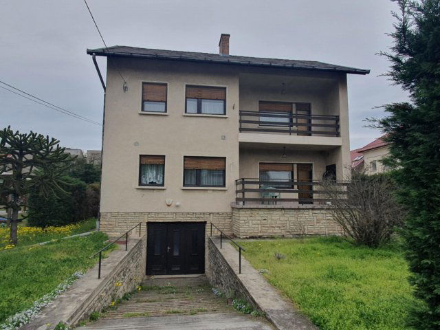 Eladó családi ház, Budapesten, XVI. kerületben 128.9 M Ft