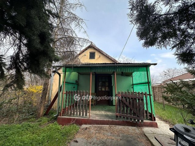 Eladó családi ház, Gyálon 41.5 M Ft, 1+1 szobás