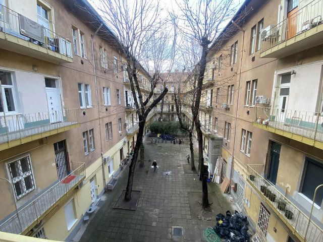 Eladó téglalakás, Budapesten, VII. kerületben 69.9 M Ft