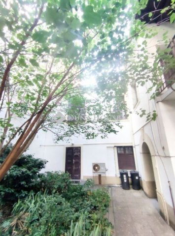 Eladó téglalakás, Pécsett 97.2 M Ft, 3 szobás