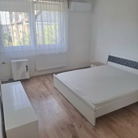 Eladó téglalakás, Debrecenben, Gáborjáni Szabó Kálmán utcában