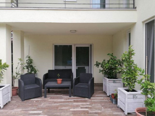 Eladó családi ház, Hévízen 182.4 M Ft, 5 szobás