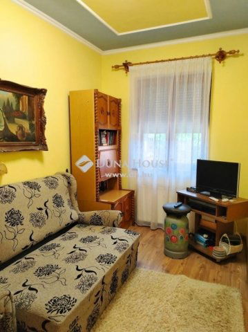 Eladó családi ház, Debrecenben 90 M Ft, 5 szobás