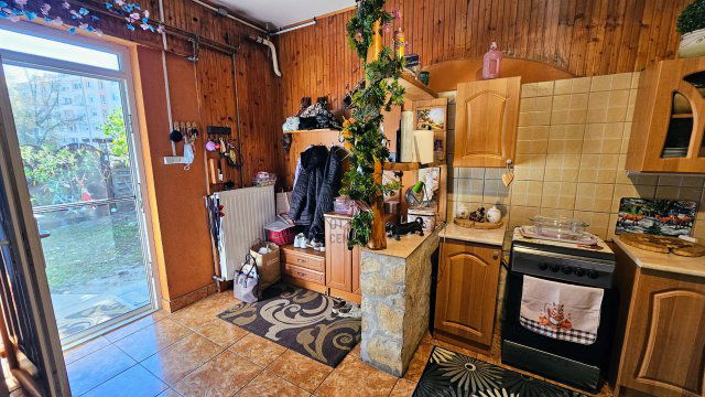 Eladó téglalakás, Szigetszentmiklóson 114.9 M Ft, 5 szobás