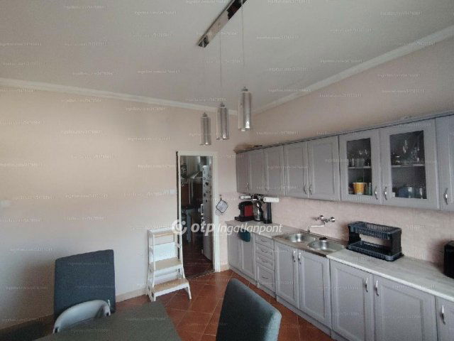 Eladó családi ház, Hajdúsámsonon 66.9 M Ft, 3 szobás