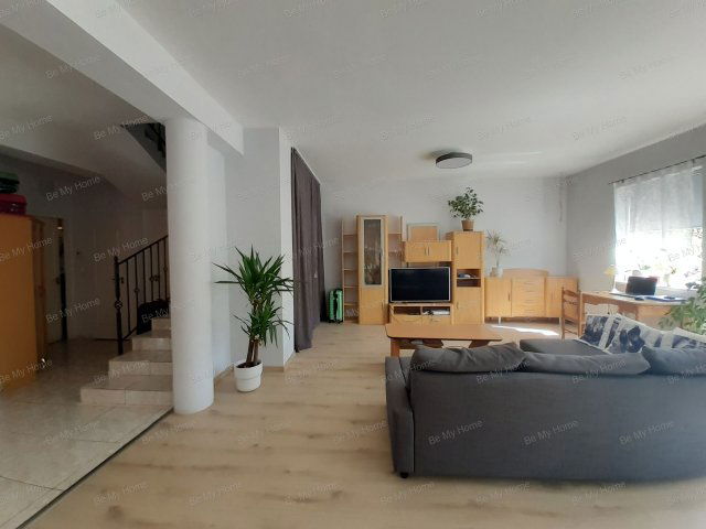 Eladó ikerház, Szentendrén 149 M Ft, 5 szobás