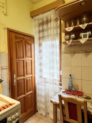 Eladó téglalakás, Komlón 14 M Ft, 2 szobás