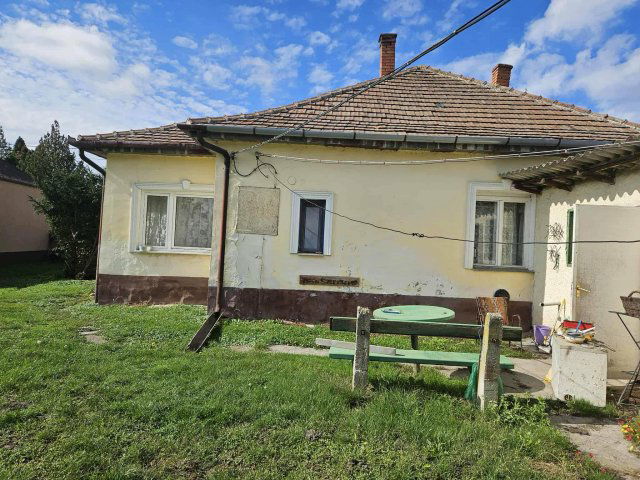 Eladó családi ház, Dörön 36 M Ft, 2 szobás