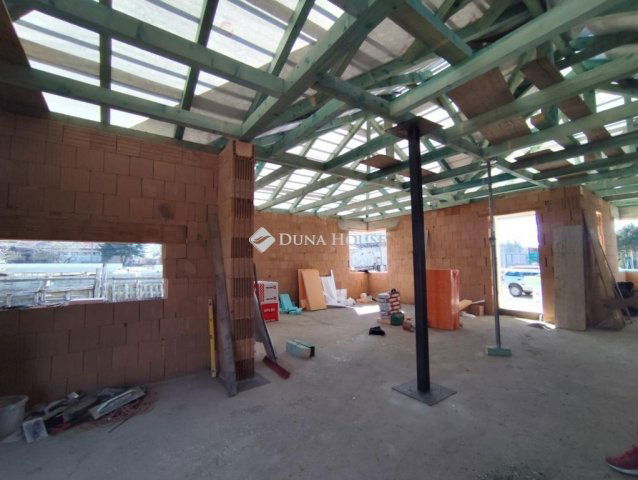 Eladó családi ház, Dunavarsányban 92 M Ft, 4 szobás