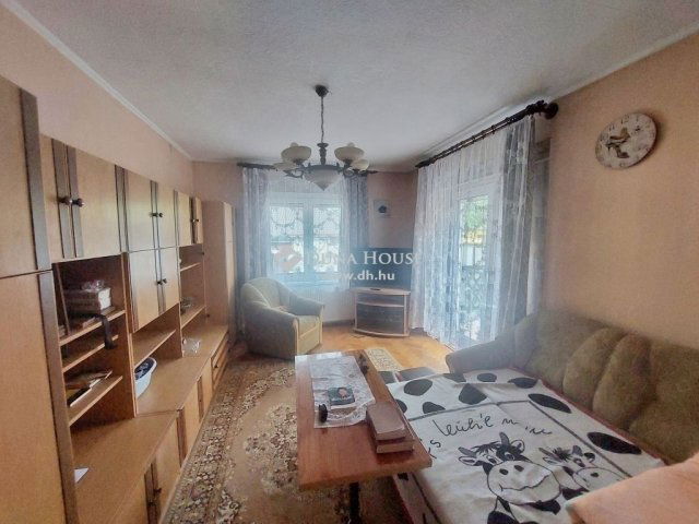 Eladó családi ház, Pomázon 89.5 M Ft, 3 szobás