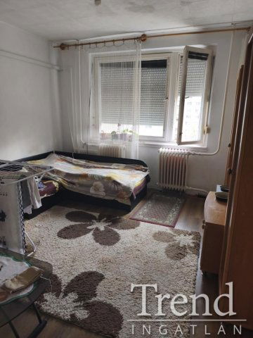 Eladó panellakás, Dunaújvárosban 29.9 M Ft, 2 szobás