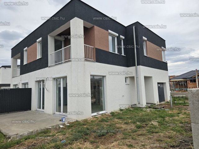 Eladó ikerház, Budapesten, XVIII. kerületben 139.99 M Ft