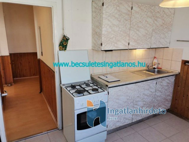 Eladó téglalakás, Zalaegerszegen 28 M Ft, 2 szobás