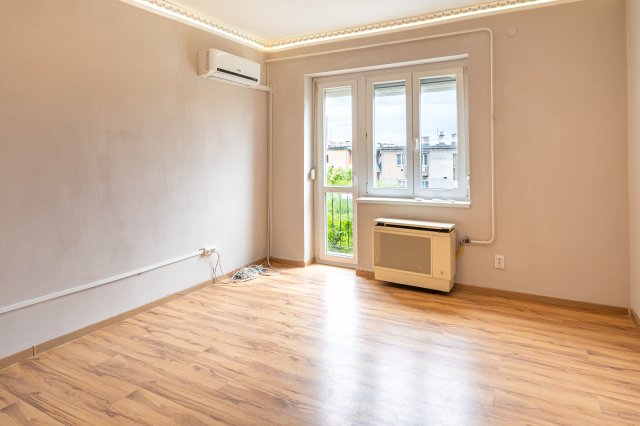 Eladó téglalakás, Miskolcon, Erdélyi utcában 20.9 M Ft