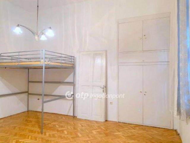 Eladó téglalakás, Budapesten, VII. kerületben 53.9 M Ft