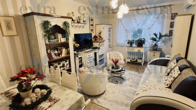 Eladó panellakás, Szegeden 52.9 M Ft, 2 szobás