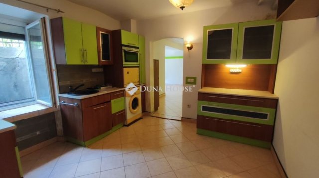 Eladó téglalakás, Debrecenben 59 M Ft, 2 szobás