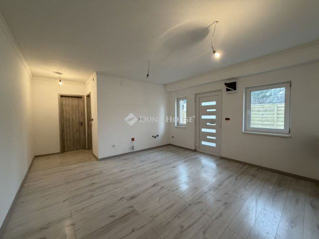 Eladó téglalakás, Budapesten, XVIII. kerületben 49.9 M Ft