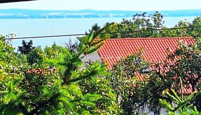Eladó családi ház, Balatonkenesén 91 M Ft, 3+1 szobás