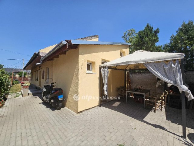 Eladó családi ház, Budapesten, XX. kerületben 71.5 M Ft