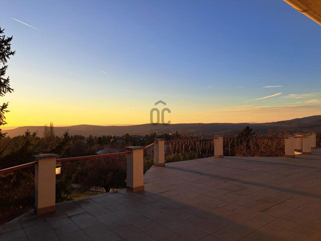 Eladó családi ház, Budakeszin 339 M Ft, 7 szobás