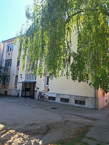 Eladó téglalakás, Nyíregyházán, Báthori utcában 47 M Ft