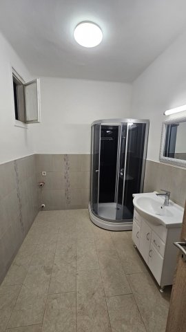 Eladó téglalakás, Komlón, Tompa Mihály utcában 50 M Ft