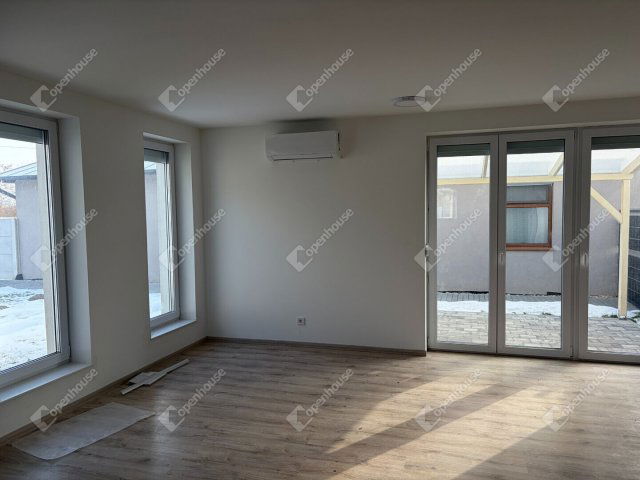 Kiadó családi ház, albérlet, Győrzámolyon 300 E Ft / hó