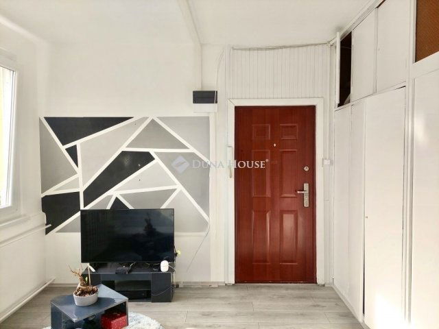 Eladó panellakás, Budapesten, XXI. kerületben 52.5 M Ft, 2 szobás