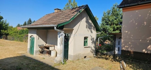 Eladó családi ház, Tápiószecsőn 23.9 M Ft, 2 szobás