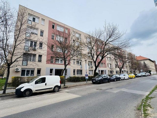 Eladó panellakás, Budapesten, X. kerületben 54.5 M Ft, 1+1 szobás