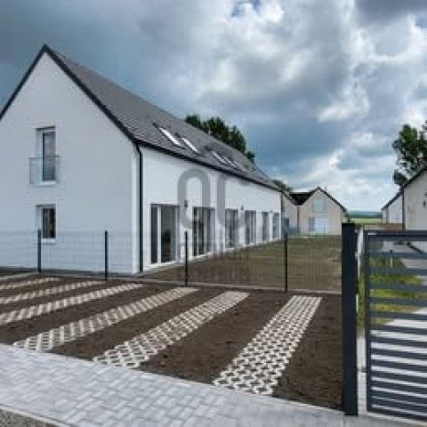 Eladó sorház, Vácon 98.9 M Ft, 4 szobás / költözzbe.hu