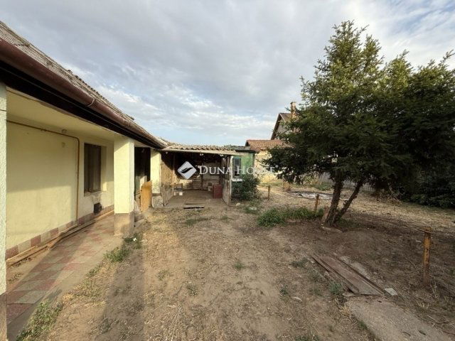 Eladó családi ház, Kókán 25.9 M Ft, 3 szobás