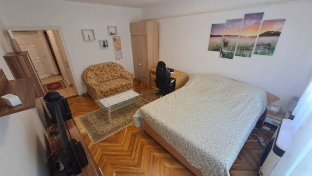 Eladó téglalakás, Pécsett, Szabadság utcában 33.99 M Ft