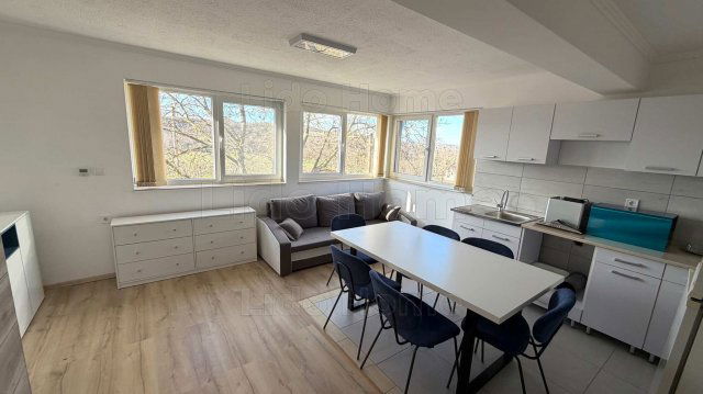 Eladó családi ház, Ságváron 55 M Ft, 4 szobás