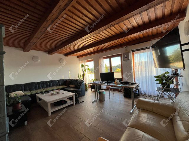 Eladó családi ház, Gersekaráton 53.9 M Ft, 5 szobás