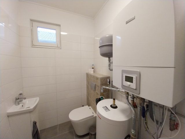 Kiadó családi ház, albérlet, Kecskeméten 420 E Ft / hó