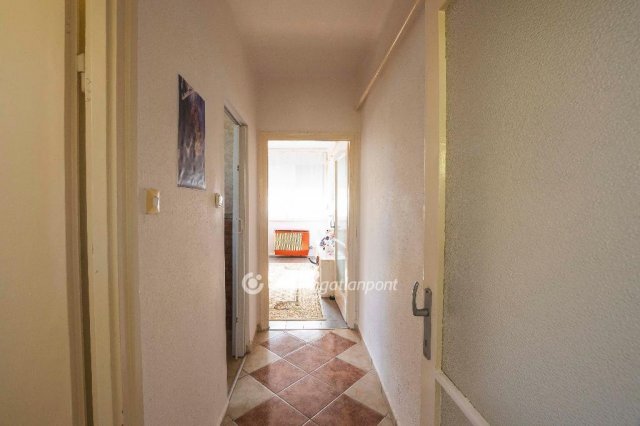 Eladó panellakás, Gárdonyban 46.9 M Ft, 2 szobás