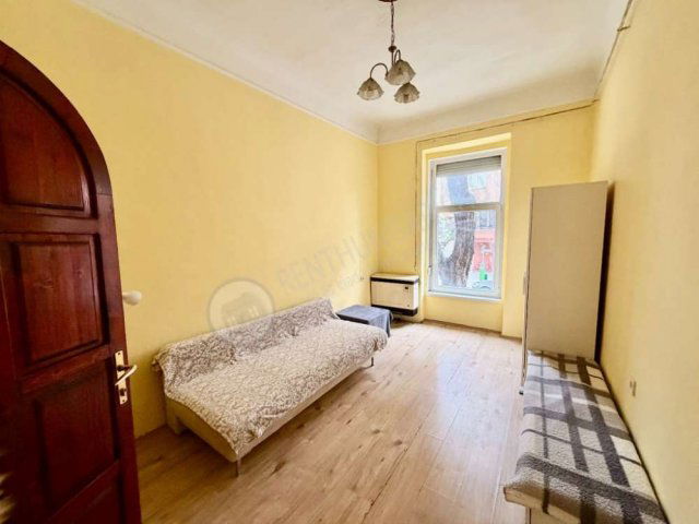 Eladó téglalakás, VIII. kerületben, Diószegi Sámuel utcában