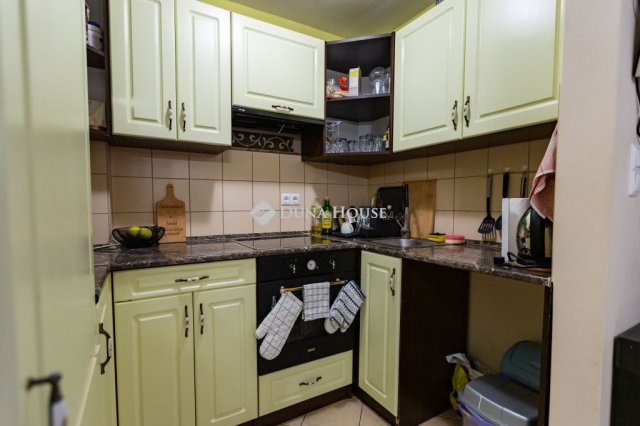 Eladó téglalakás, Budapesten, VIII. kerületben, Ciprus utcában